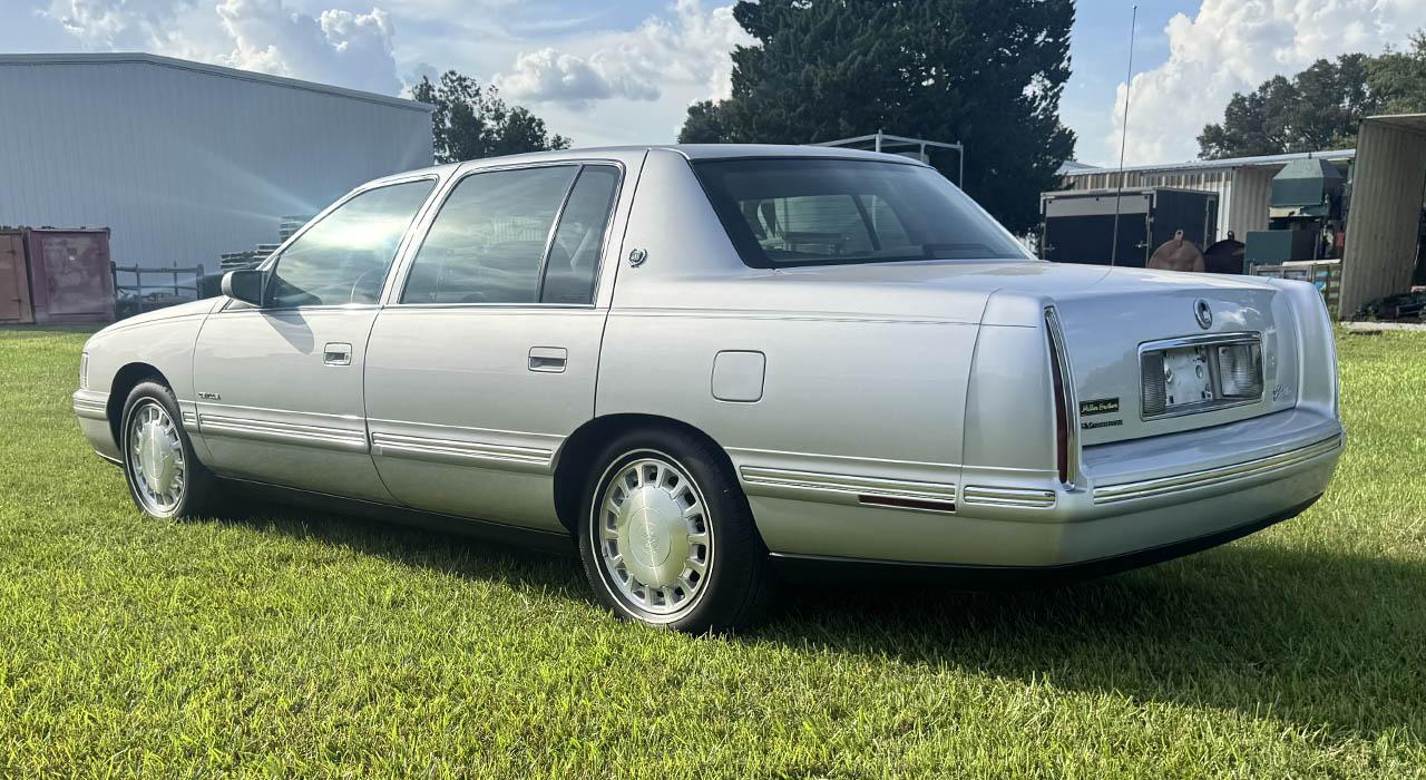 1999 Cadillac DeVille