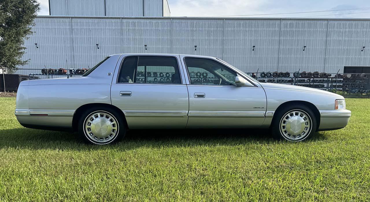 1999 Cadillac DeVille