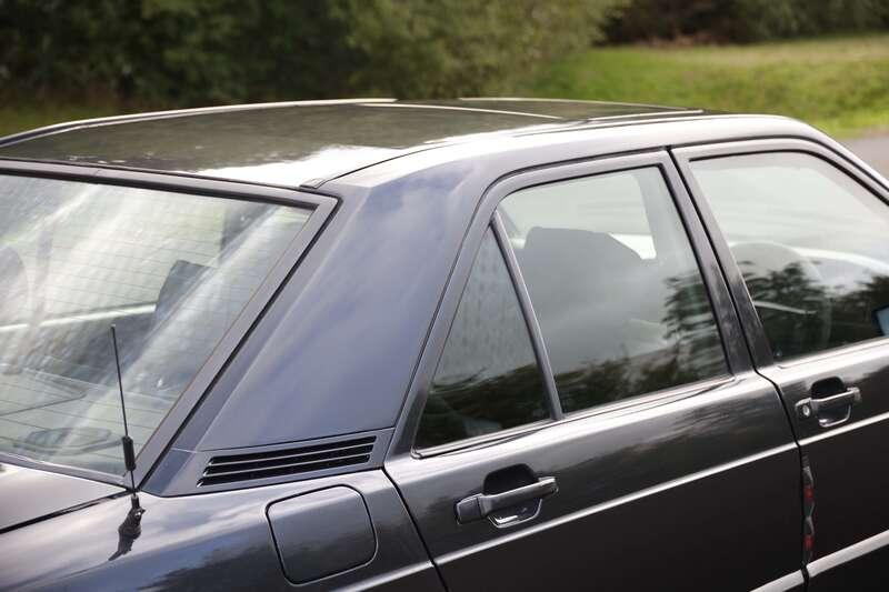 1986 Mercedes - Benz 190E 2.3 16