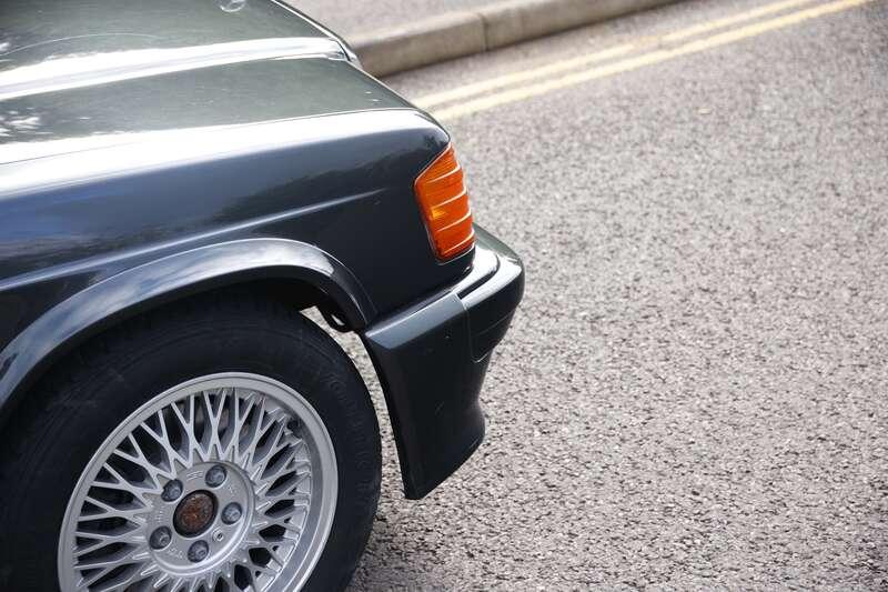 1986 Mercedes - Benz 190E 2.3 16