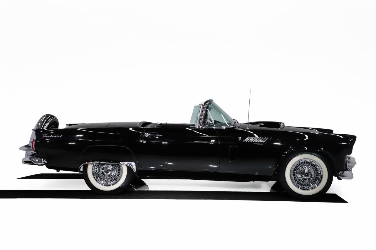 1956 Ford Thunderbird