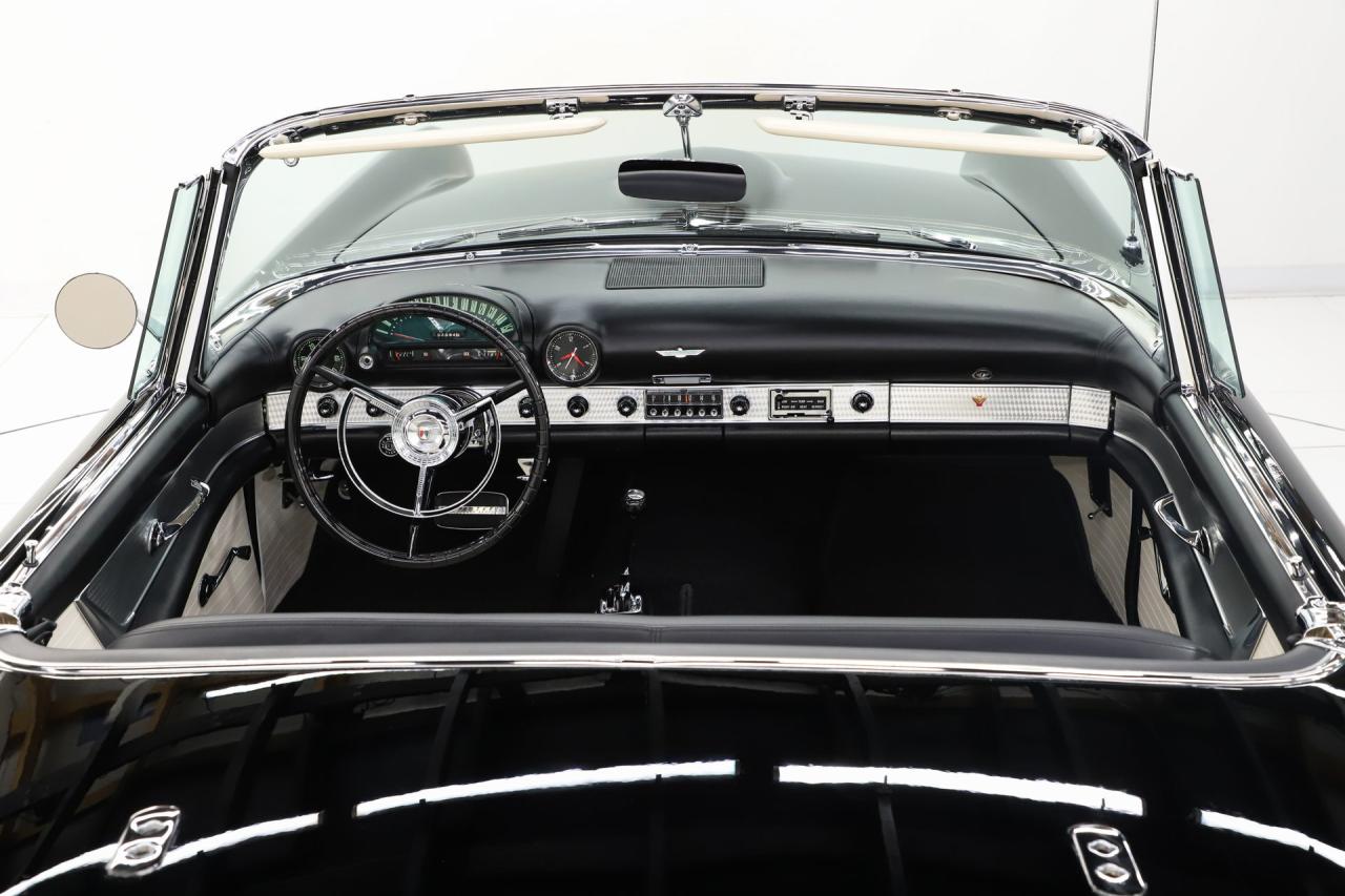 1956 Ford Thunderbird