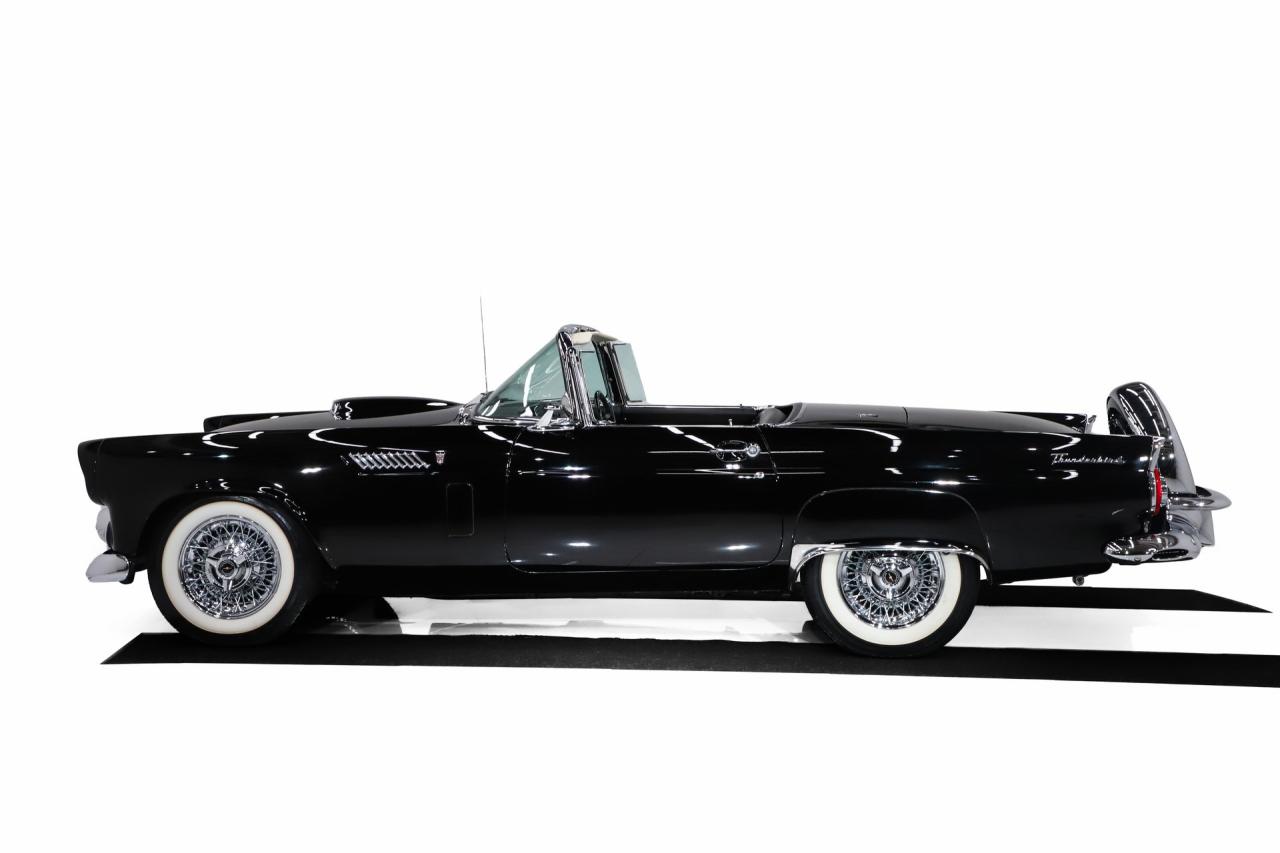 1956 Ford Thunderbird