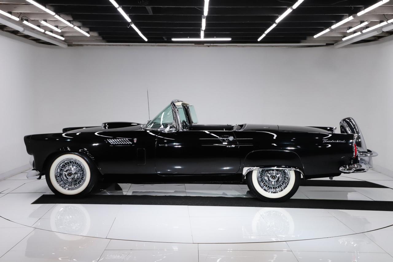 1956 Ford Thunderbird
