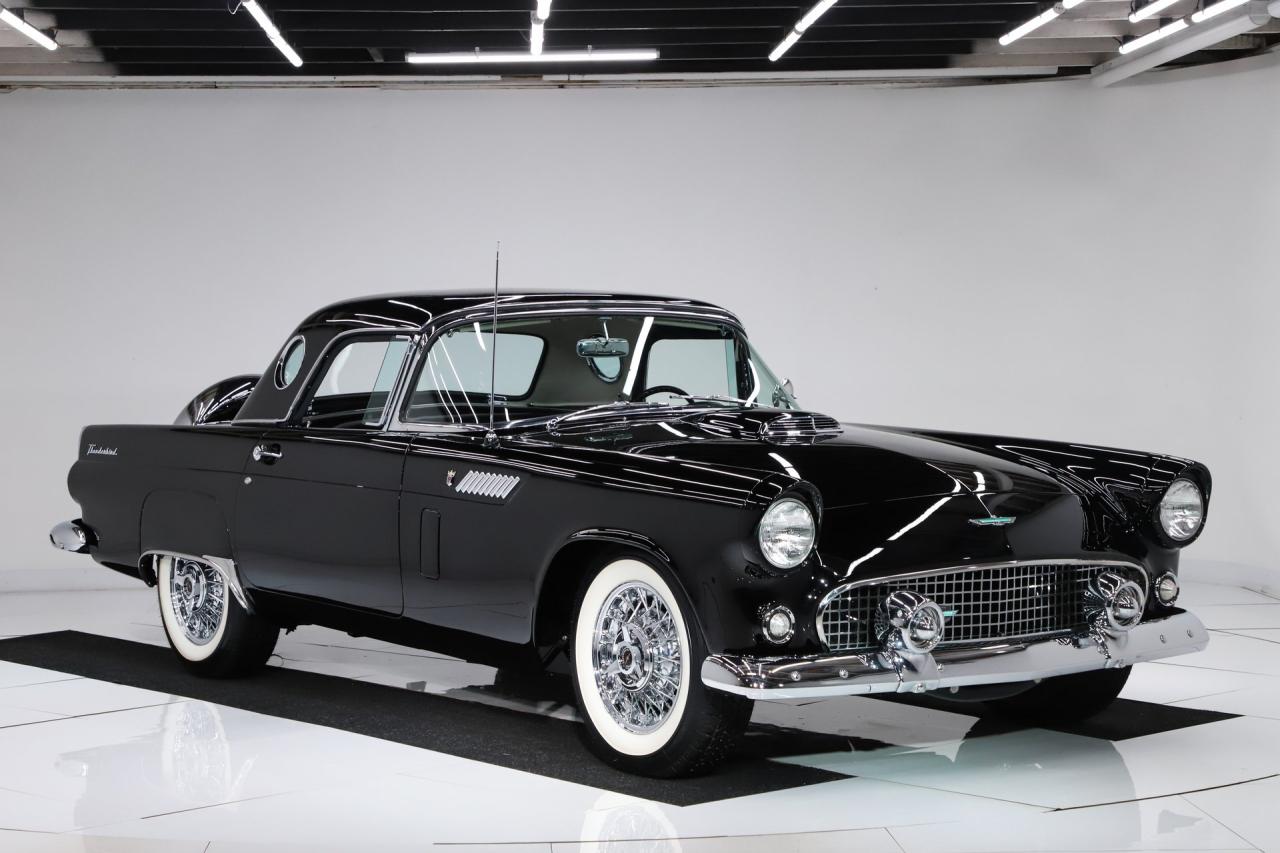 1956 Ford Thunderbird