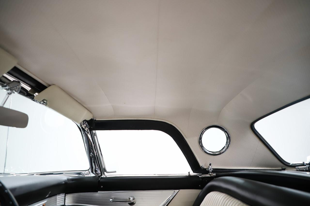 1956 Ford Thunderbird