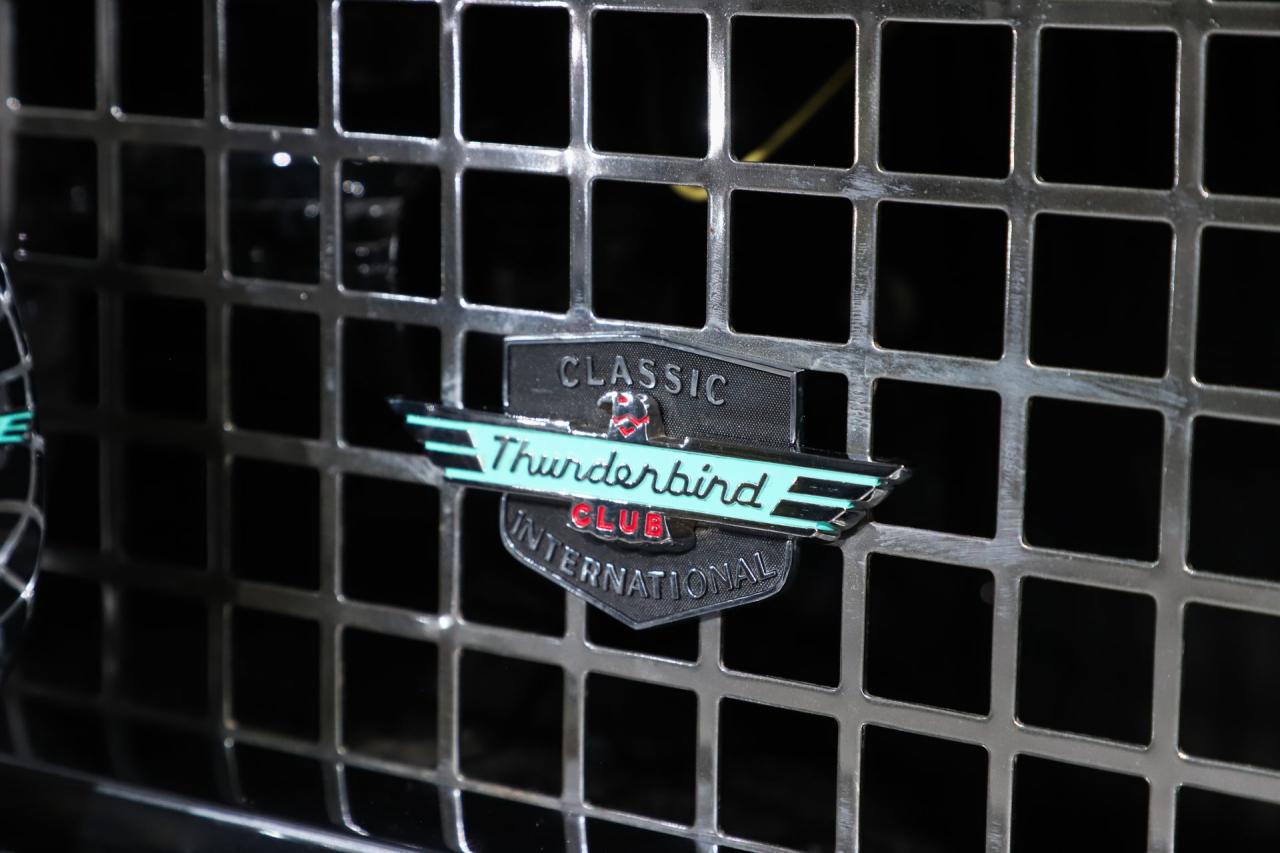1956 Ford Thunderbird