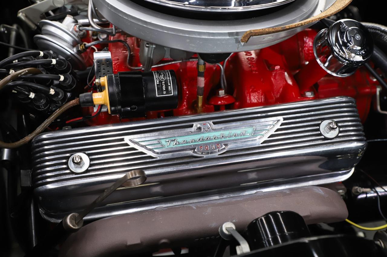 1956 Ford Thunderbird