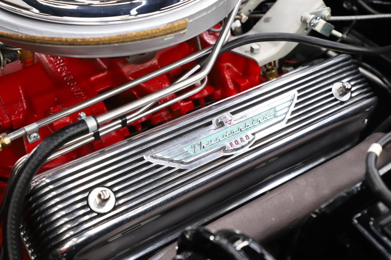 1956 Ford Thunderbird