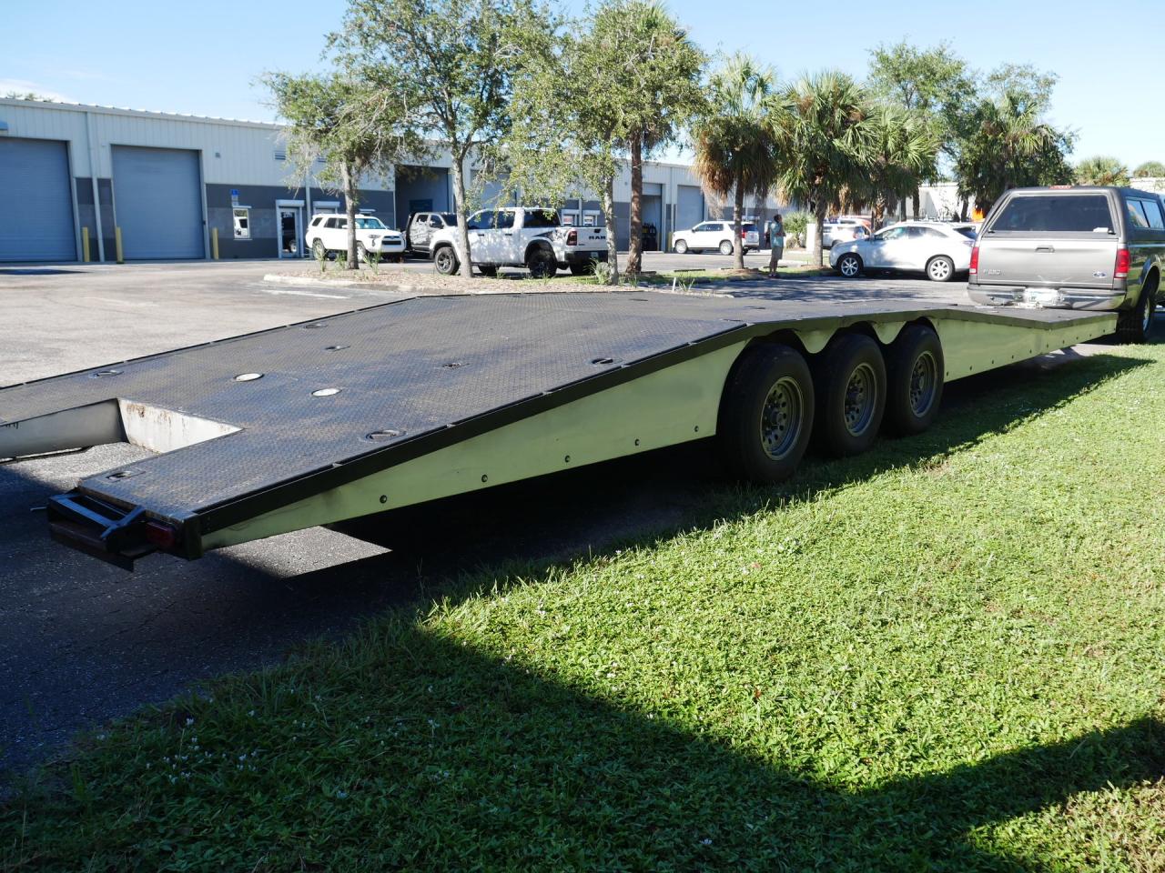 1984 Hodges Custom 2 Car Open Trailer