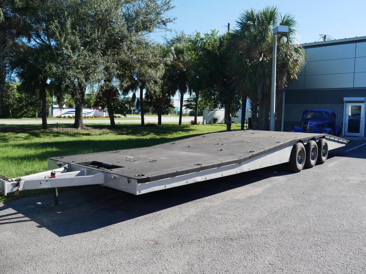 1984 Hodges Custom 2 Car Open Trailer
