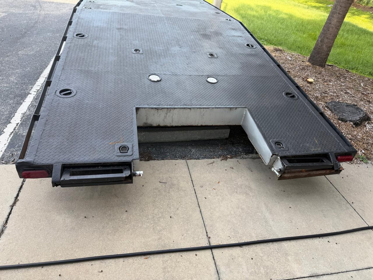1984 Hodges Custom 2 Car Open Trailer