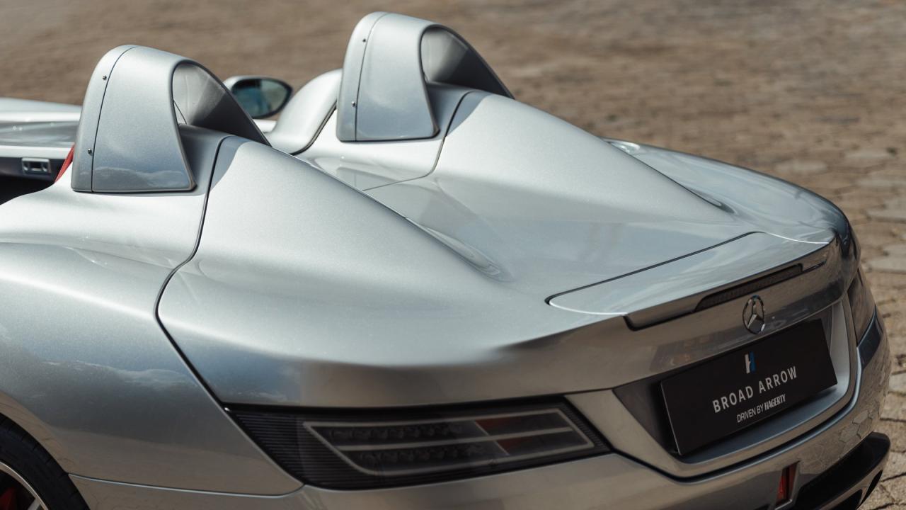 2009 Mercedes - Benz SLR McLaren Stirling Moss