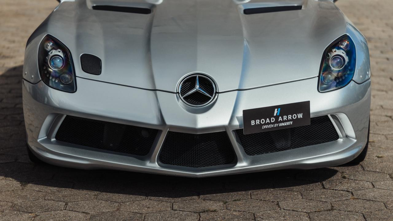 2009 Mercedes - Benz SLR McLaren Stirling Moss