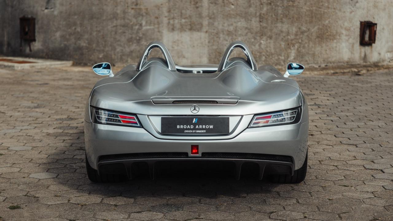 2009 Mercedes - Benz SLR McLaren Stirling Moss
