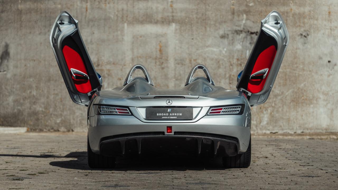 2009 Mercedes - Benz SLR McLaren Stirling Moss