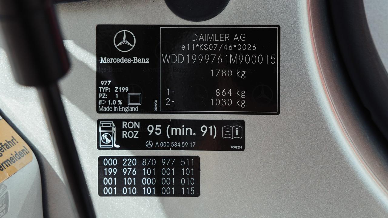 2009 Mercedes - Benz SLR McLaren Stirling Moss