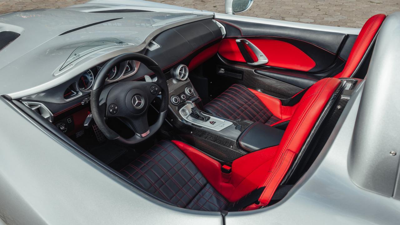 2009 Mercedes - Benz SLR McLaren Stirling Moss