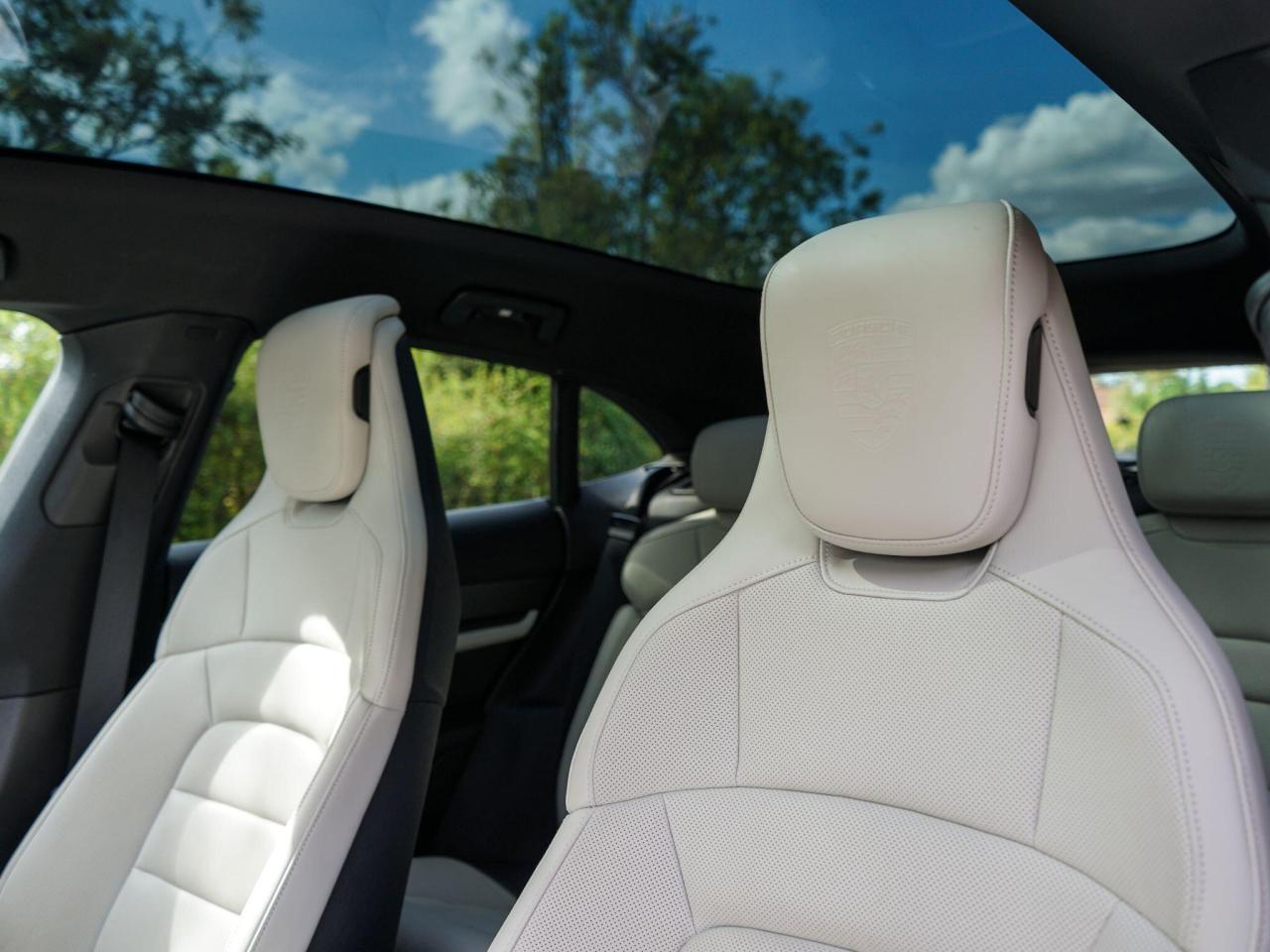 2022 Porsche Performance Plus 93.4kWh 4S Sport Turismo Auto 4WD 5dr (11kW Charger)