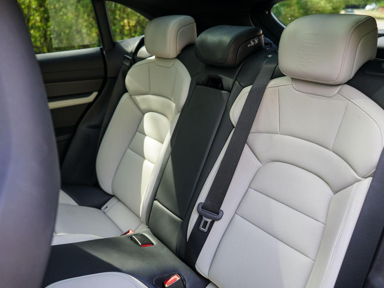 2022 Porsche Performance Plus 93.4kWh 4S Sport Turismo Auto 4WD 5dr (11kW Charger)