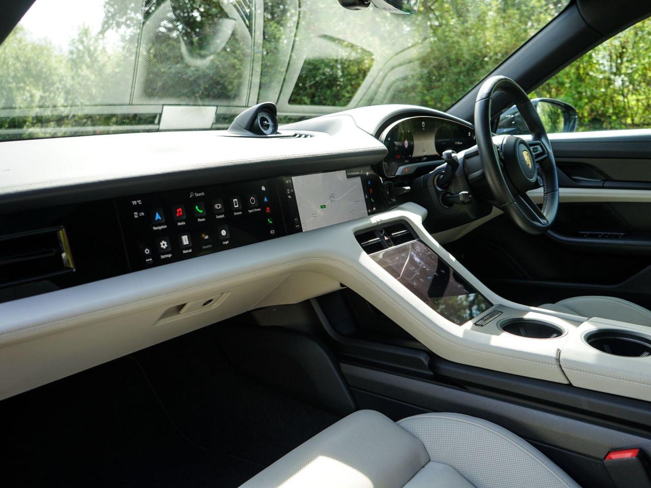 2022 Porsche Performance Plus 93.4kWh 4S Sport Turismo Auto 4WD 5dr (11kW Charger)