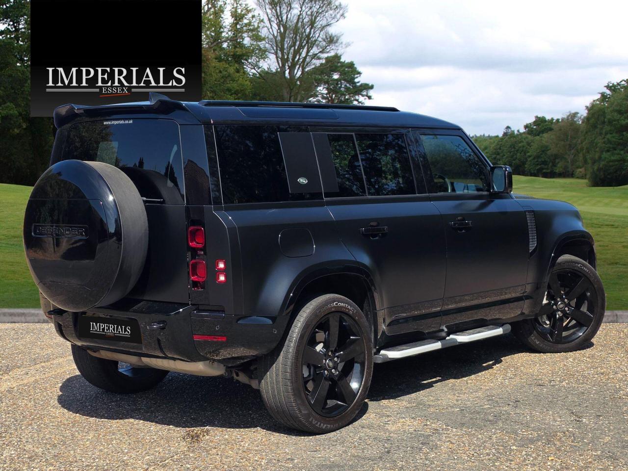 2023 Land Rover 3.0 D300 MHEV X-Dynamic SE Auto 4WD Euro 6 (s/s) 5dr
