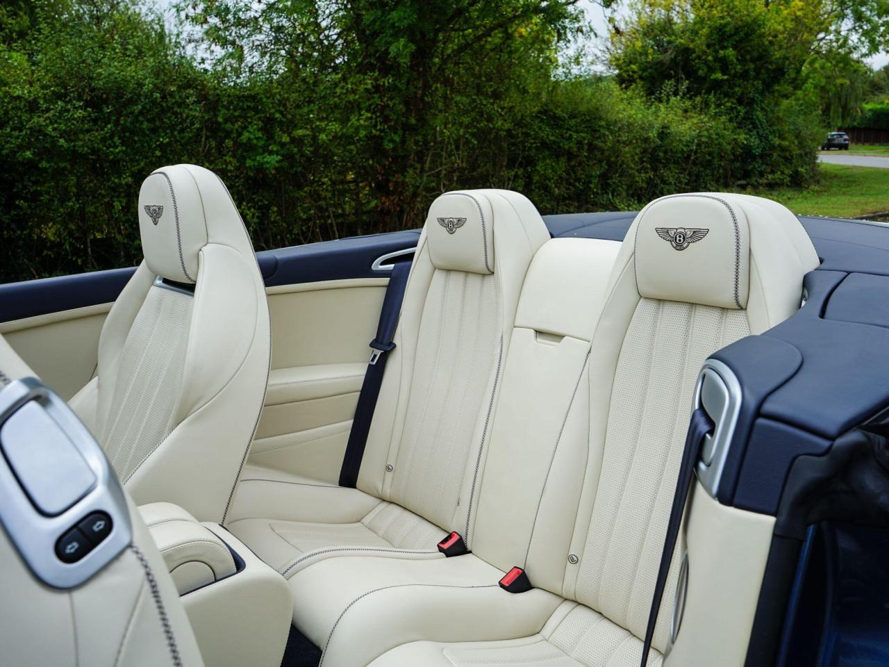 2014 Bentley 4.0 V8 GTC S Convertible 2dr Petrol Auto 4WD Euro 5 (528 ps)