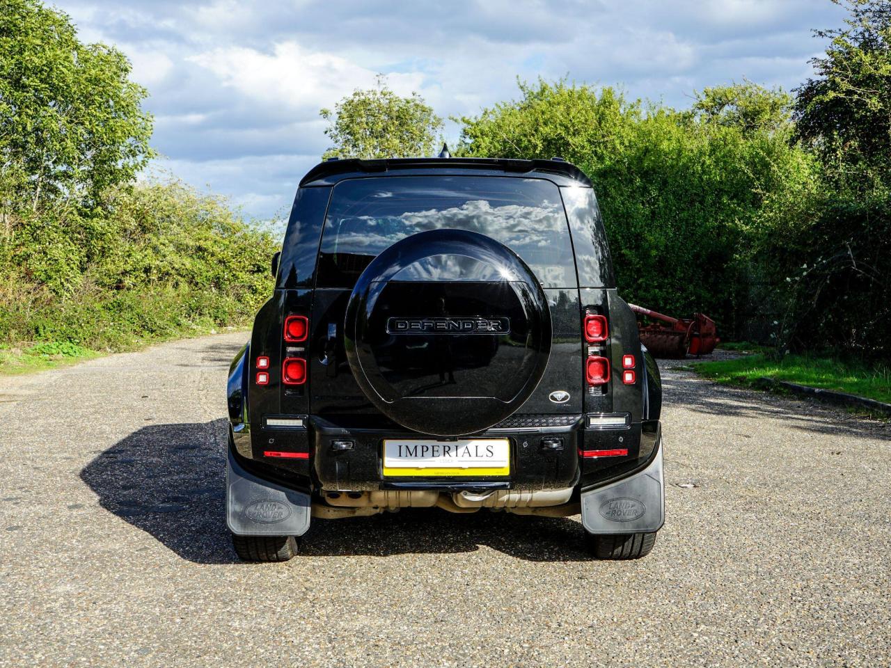 2022 Land Rover 3.0 D300 MHEV X-Dynamic SE SUV 5dr Diesel Auto 4WD Euro 6 (s/s) (300 ps)