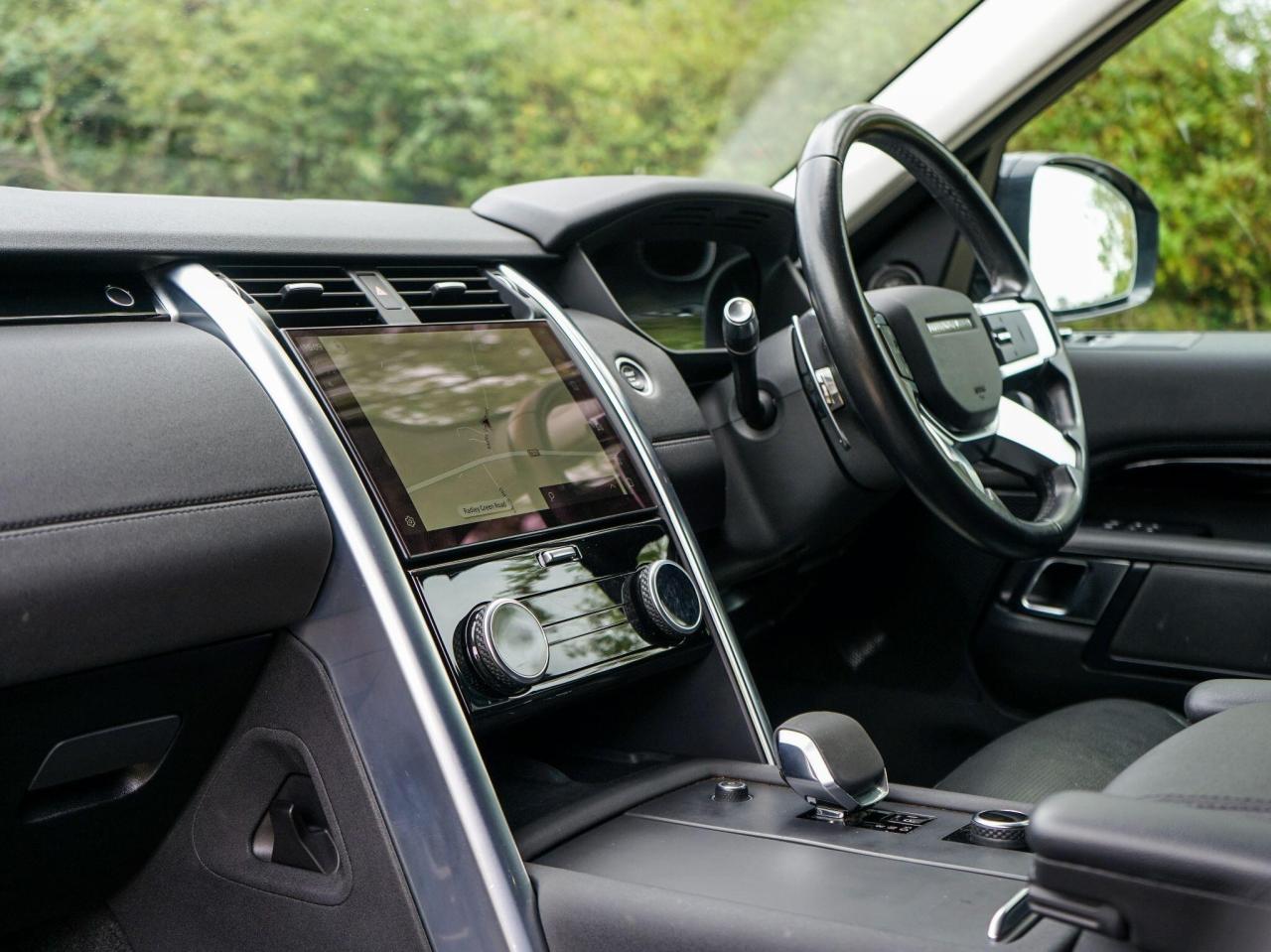 2022 Land Rover 3.0 D300 MHEV SE Auto 4WD Euro 6 (s/s) 5dr