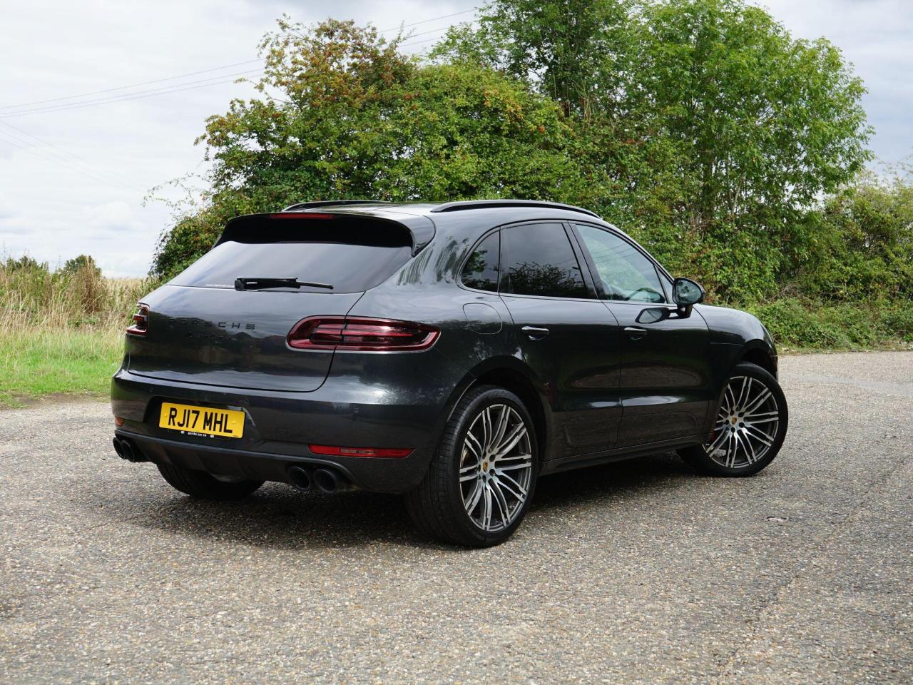 2017 Porsche 3.6T V6 Turbo Performance PDK 4WD Euro 6 (s/s) 5dr