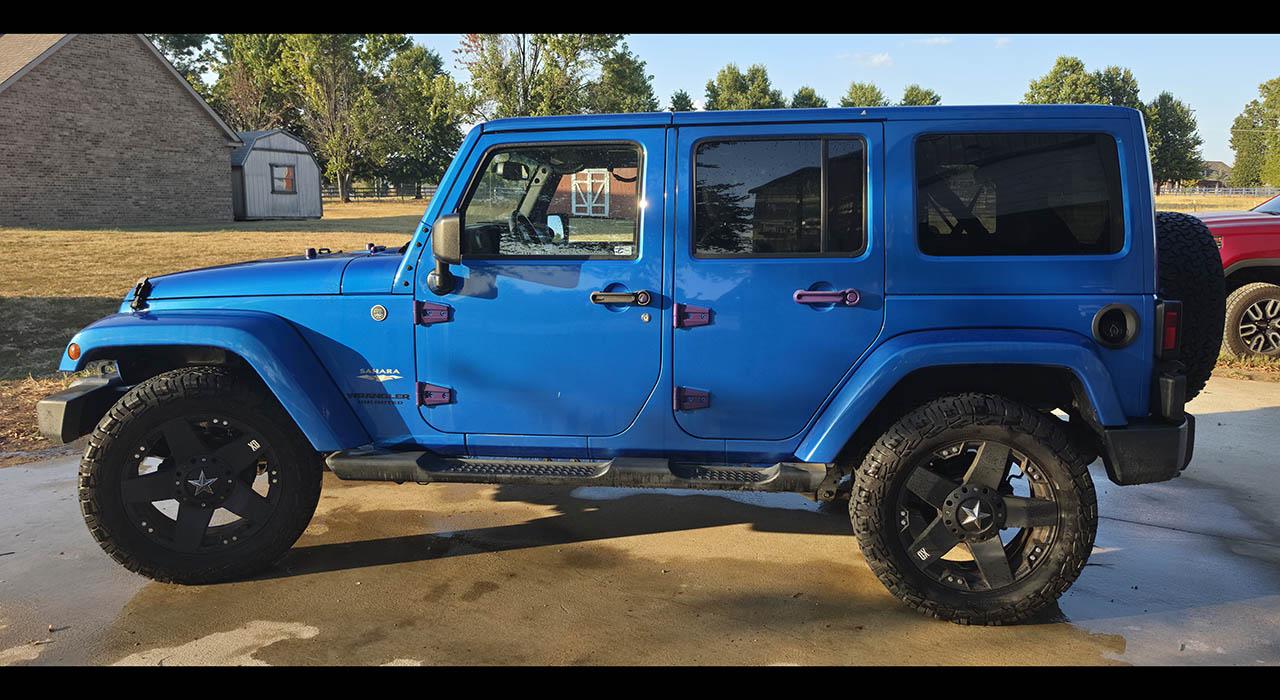 2014 Jeep WRANGLER UNLIMITED SAHARA