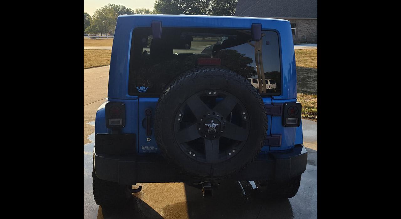 2014 Jeep WRANGLER UNLIMITED SAHARA