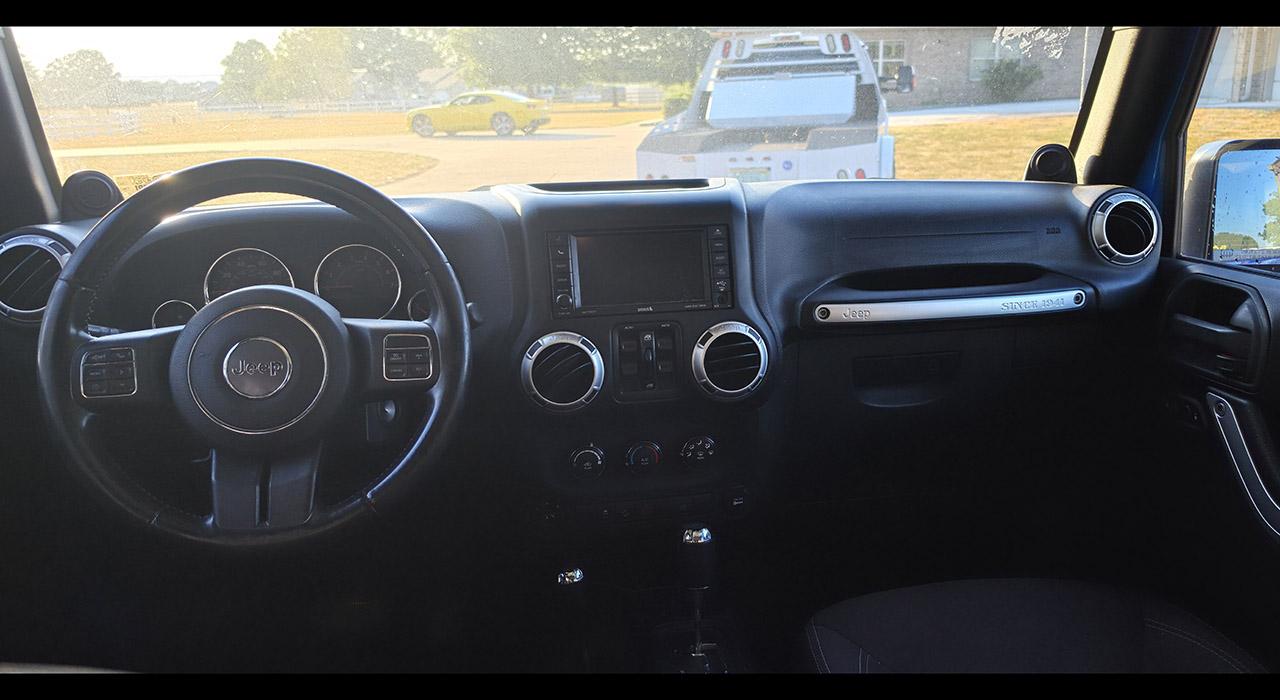 2014 Jeep WRANGLER UNLIMITED SAHARA