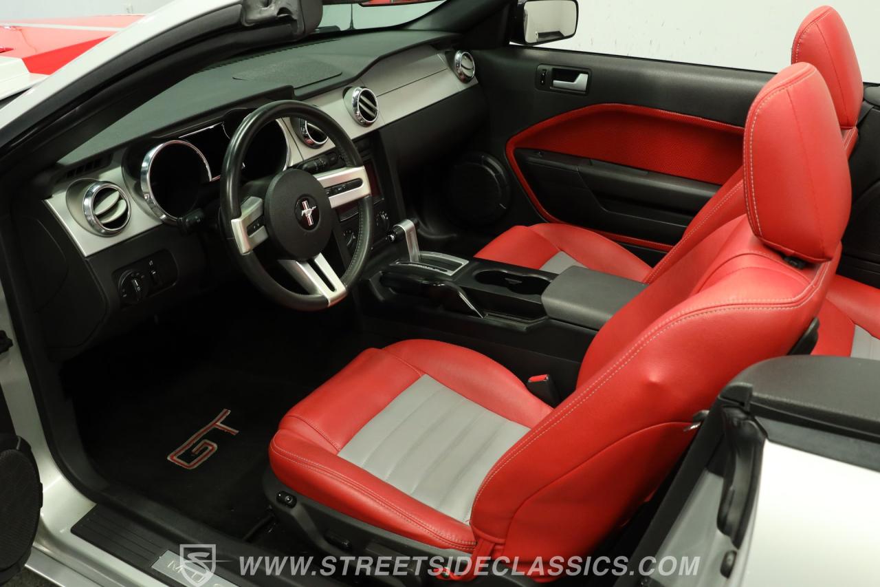 2005 Ford Mustang GT Convertible