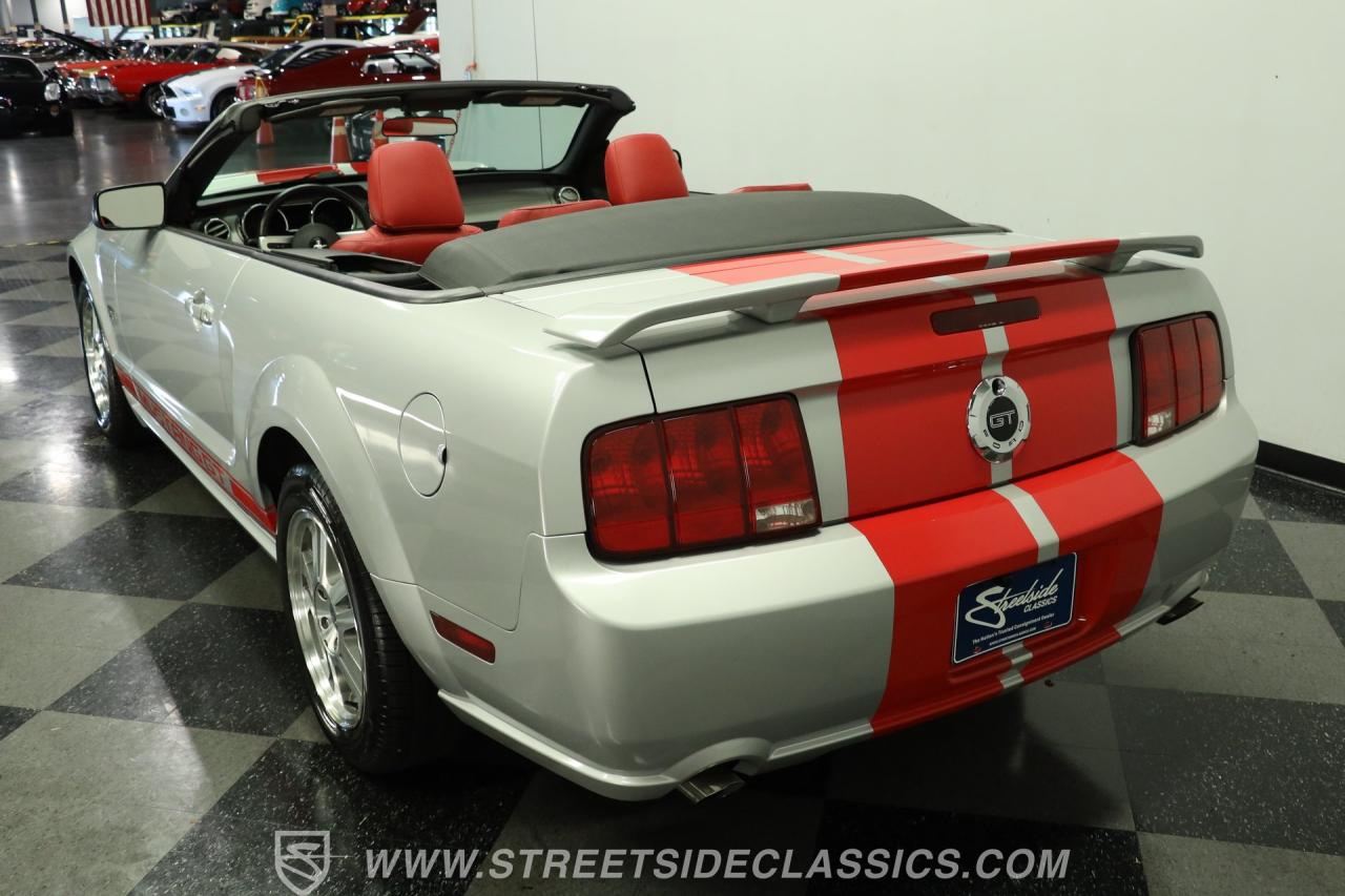 2005 Ford Mustang GT Convertible
