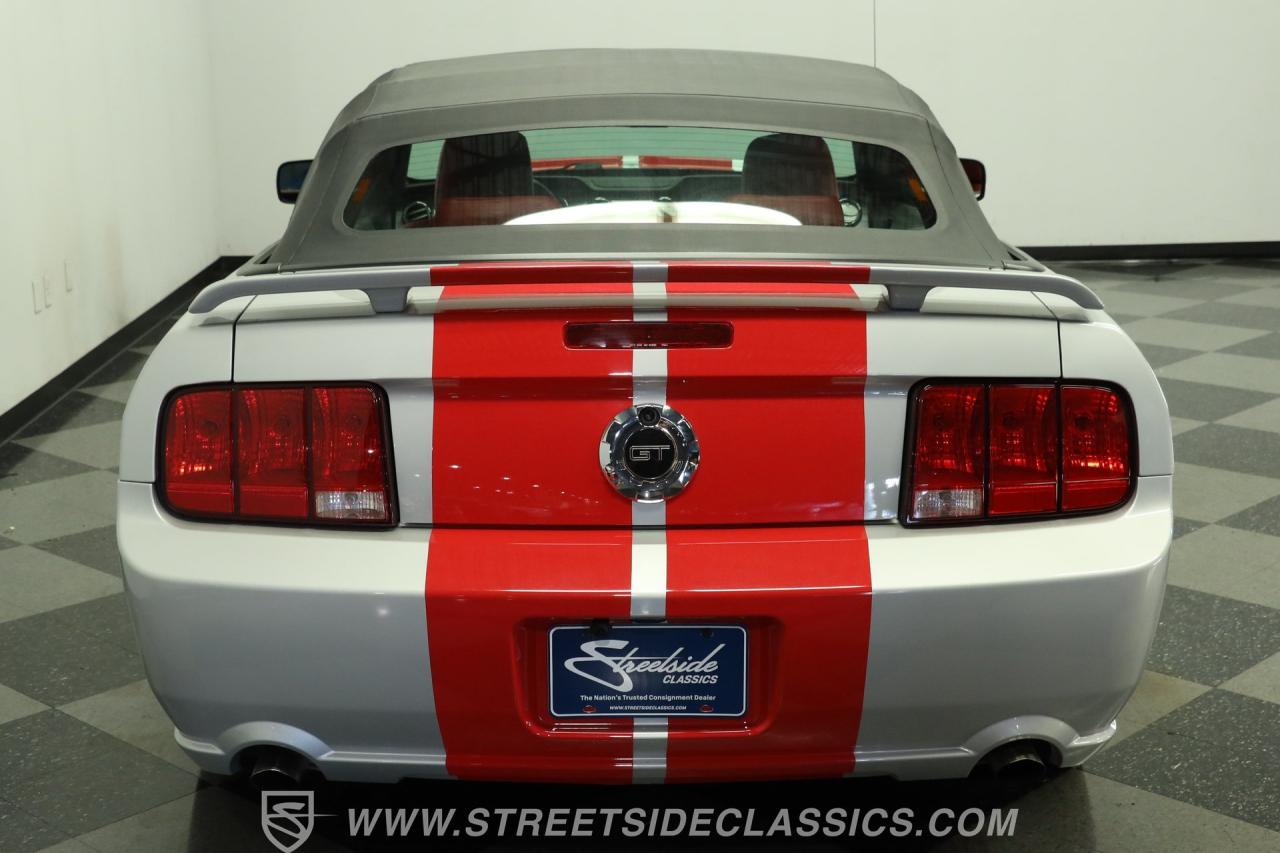 2005 Ford Mustang GT Convertible