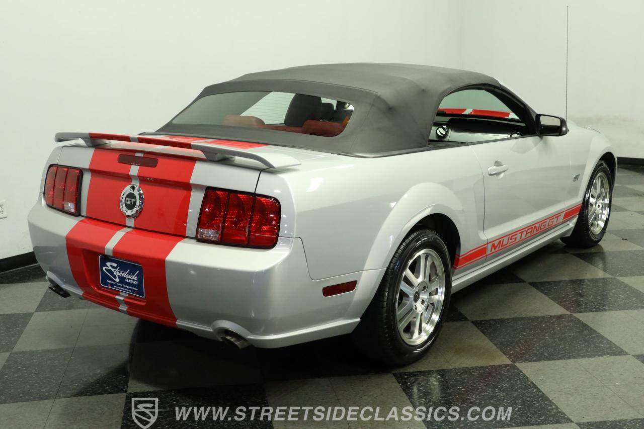 2005 Ford Mustang GT Convertible