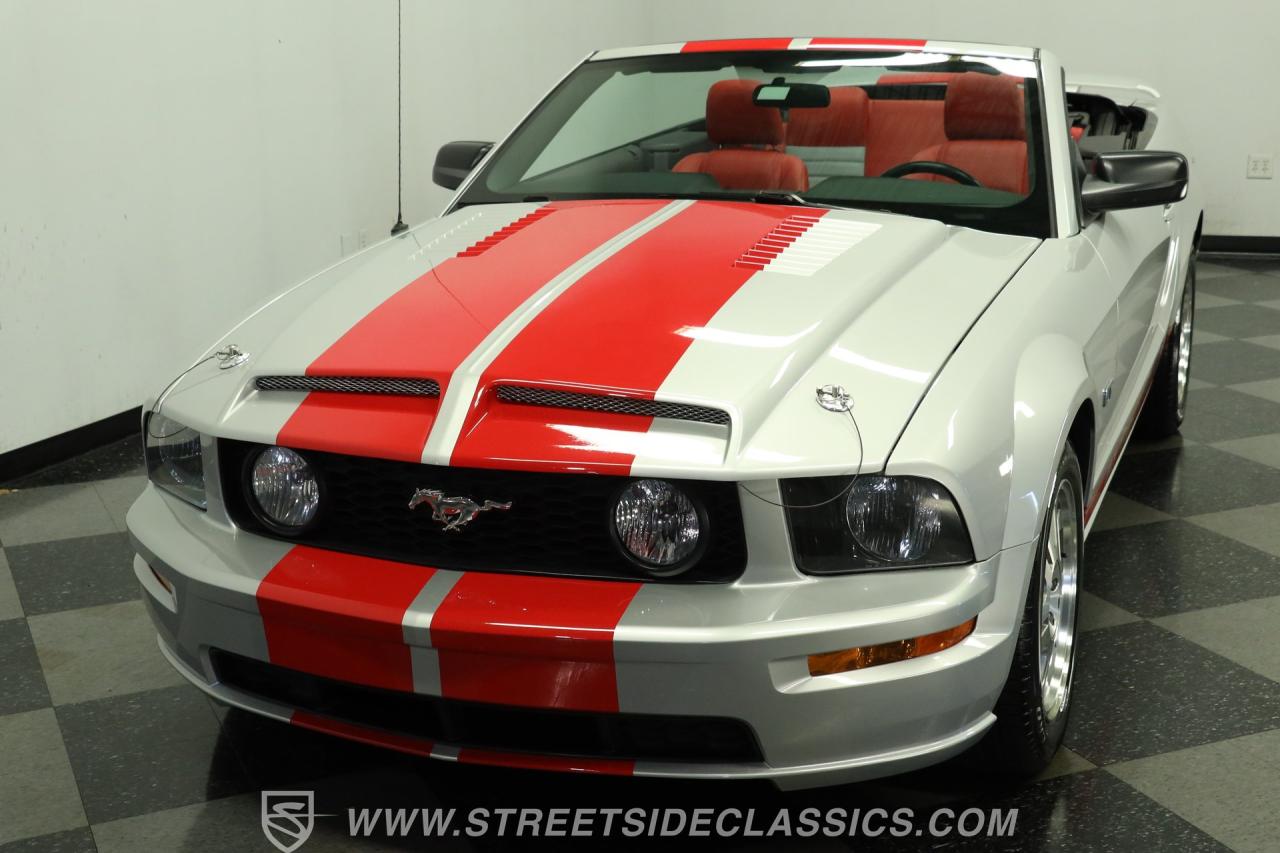 2005 Ford Mustang GT Convertible