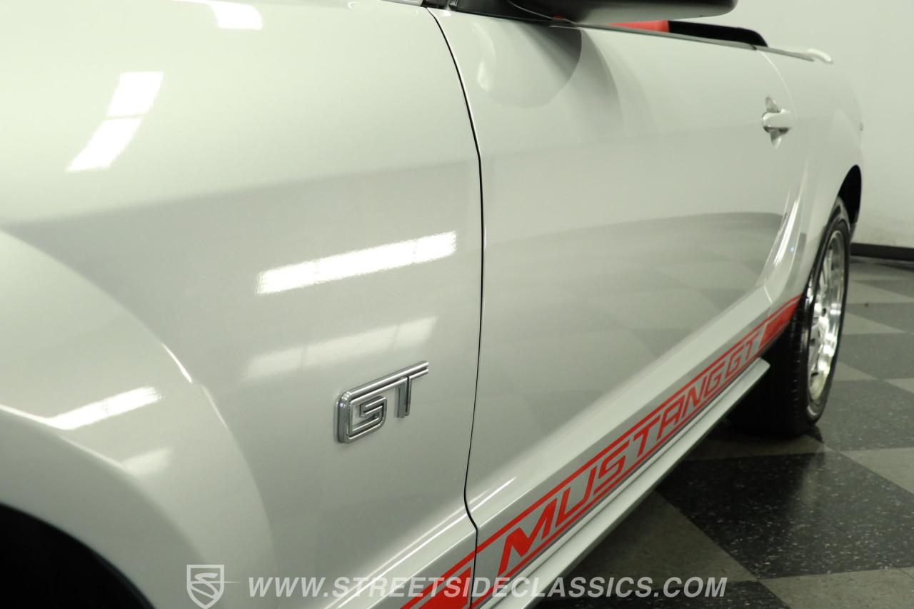2005 Ford Mustang GT Convertible