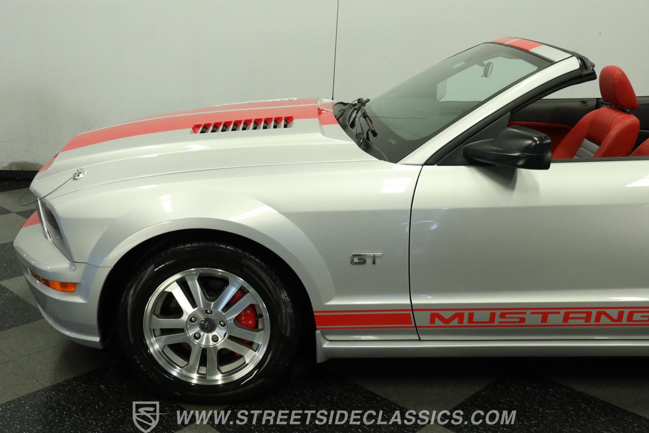 2005 Ford Mustang GT Convertible