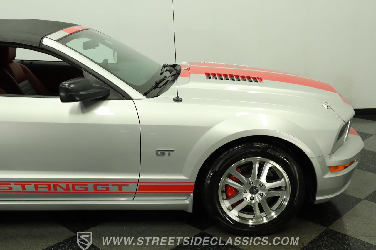 2005 Ford Mustang GT Convertible