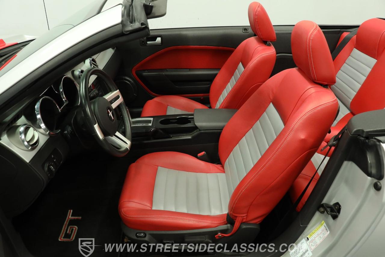 2005 Ford Mustang GT Convertible
