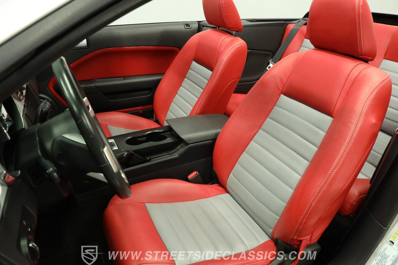 2005 Ford Mustang GT Convertible