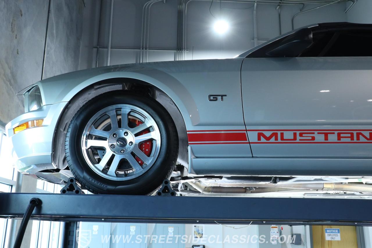 2005 Ford Mustang GT Convertible