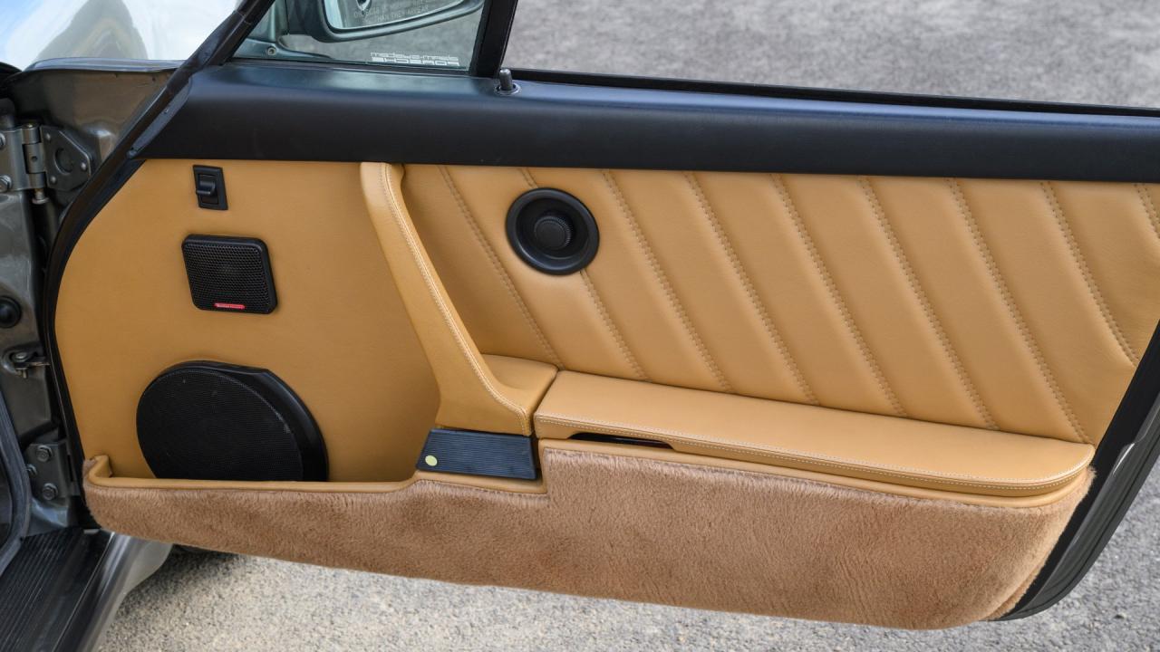 1989 Porsche 911 Turbo Cabriolet