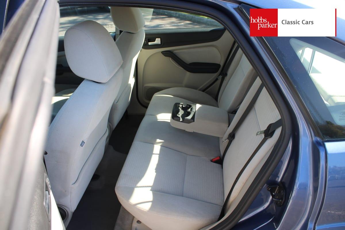 2005 Ford FOCUS GHIA AUTO