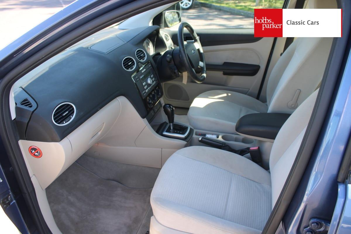 2005 Ford FOCUS GHIA AUTO