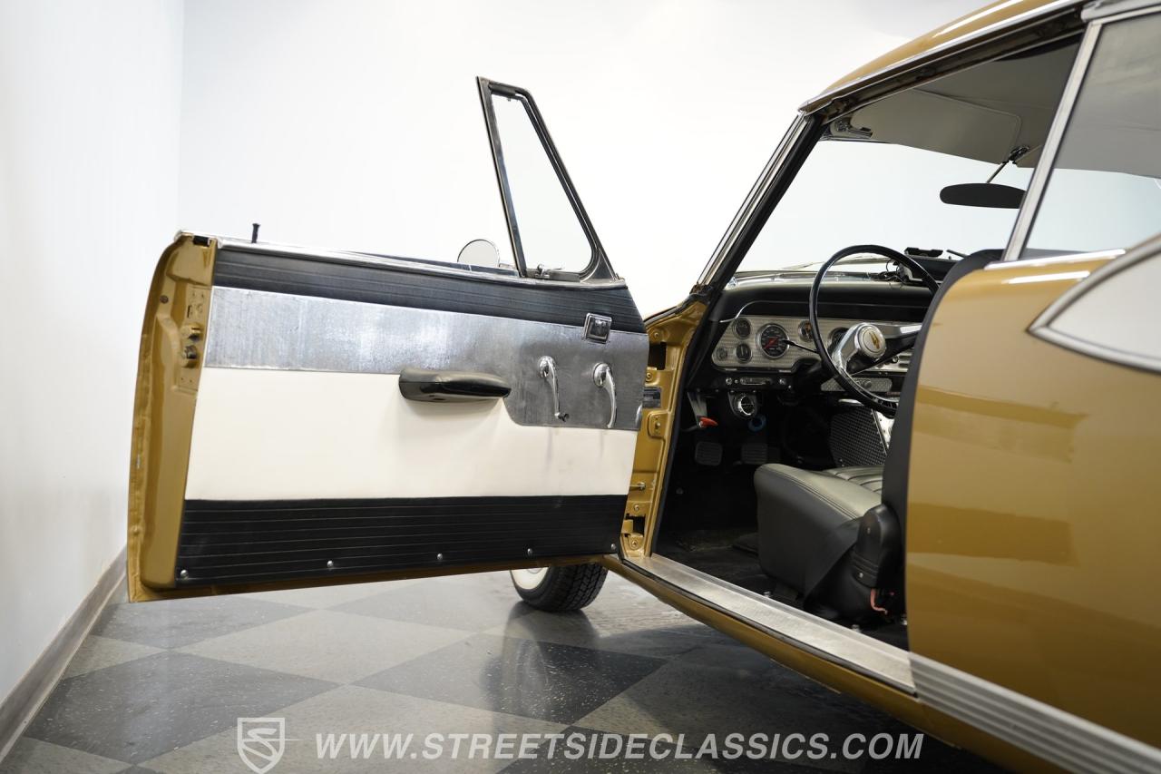 1957 Studebaker Golden Hawk