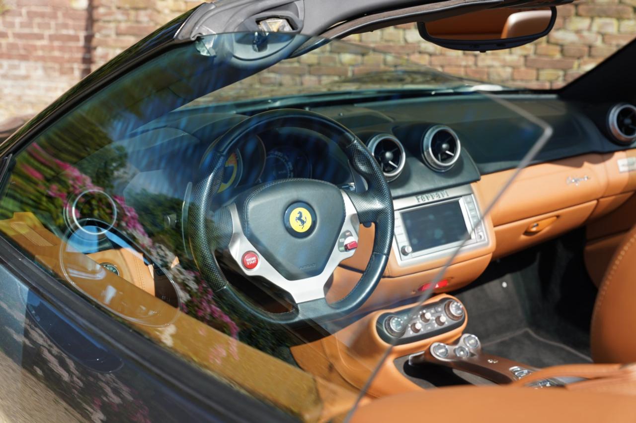 2010 Ferrari California 4.3 &ldquo;Tasteful Grigio Silverstone&rdquo;