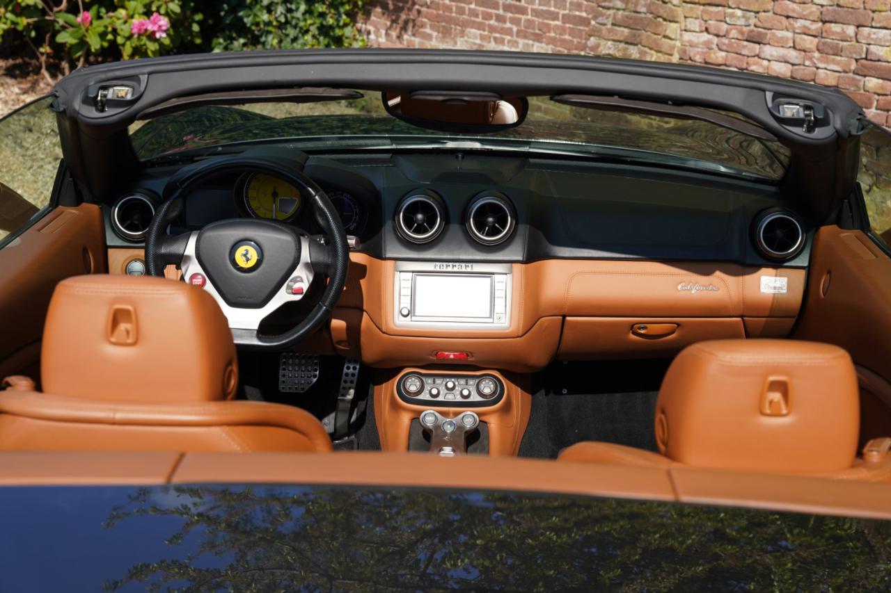 2010 Ferrari California 4.3 &ldquo;Tasteful Grigio Silverstone&rdquo;